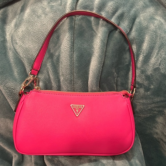 GUESS? Fuschia shoulder bag - Picture 1 of 8